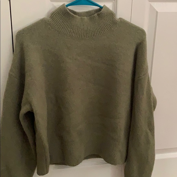 & Other Stories Sweaters - Cropped green mock turtleneck